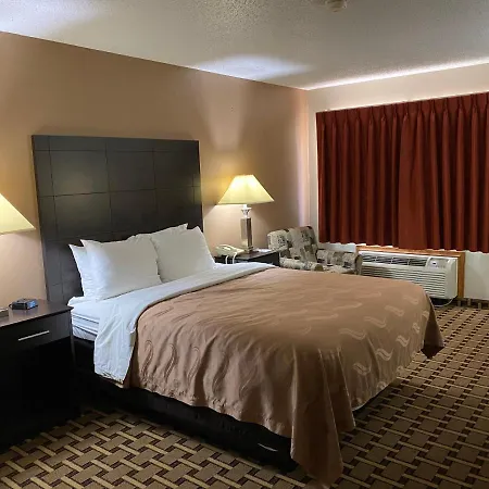 Quality Inn Morton At I-74
