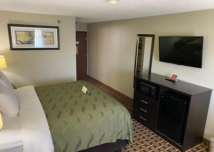 Quality At I-74 Inn Morton