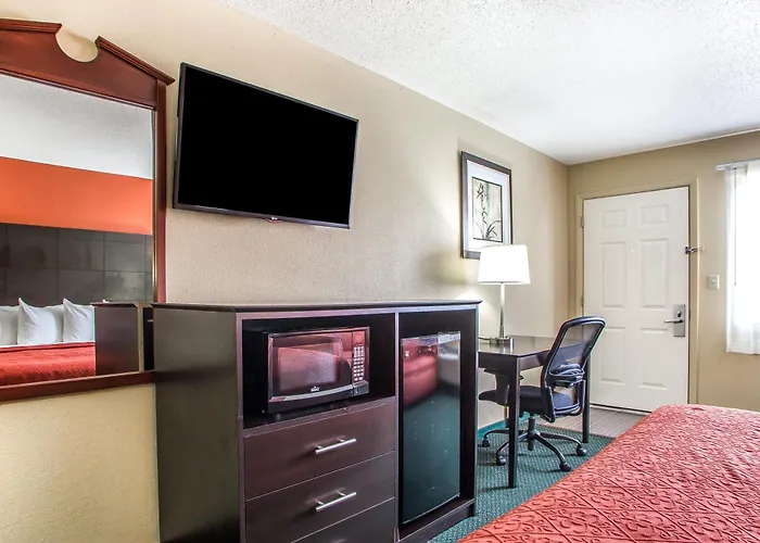 Inn Quality At I-74 Morton