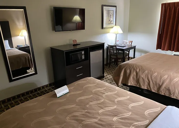 Quality At I-74 Inn 4*