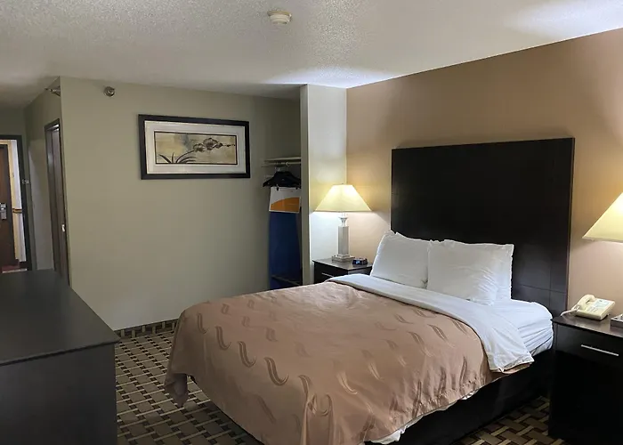 Inn Quality At I-74 Morton