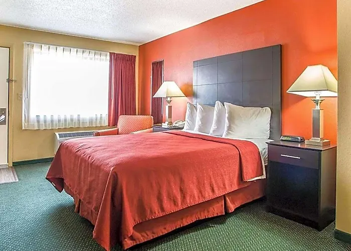Quality At I-74 Inn Morton
