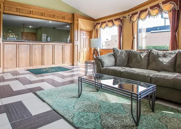 Inn Quality At I-74 Morton